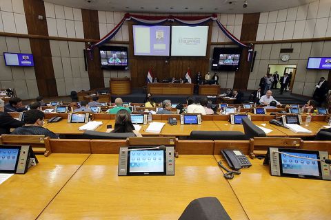 Fuertes acusaciones contra ministros de la CSJ centran el debate en el espacio de los oradores