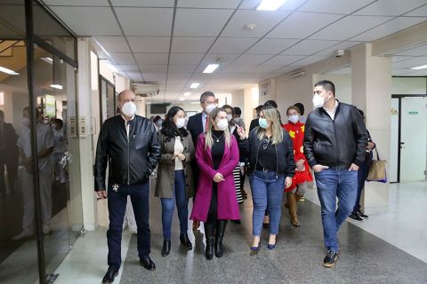 Comitiva de diputados visitó Hospital Geriátrico del IPS