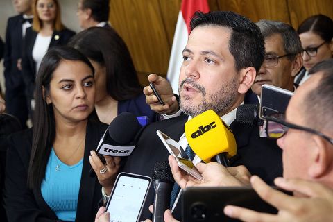 Visita del presidente Latorre a Hungría consolidó lazos y se anuncia cooperación