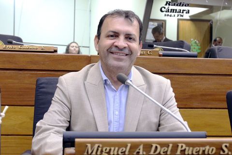 Dip. Miguel Del Puerto 01 850.JPG