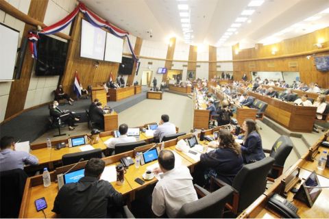 Solicitan informes a Petropar sobre el proceso de contratación por vía de la excepción