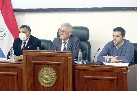 Mesa interinstitucional debate reglamentación de sistema de seguridad social para microempresarios