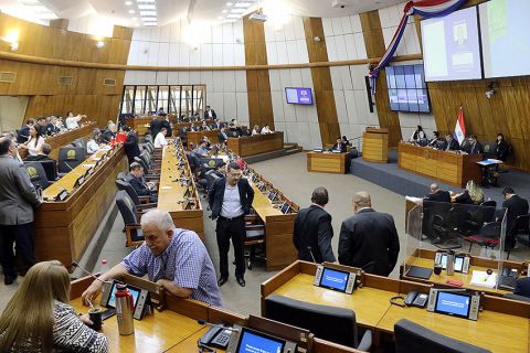 Diputados ratifica aprobación para reubicar a poblaciones de la franja de seguridad de la Transchaco