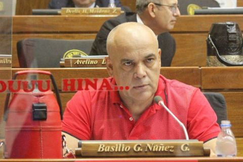 Anuncian presentación de nueva iniciativa que busca derogar cupos de combustibles
