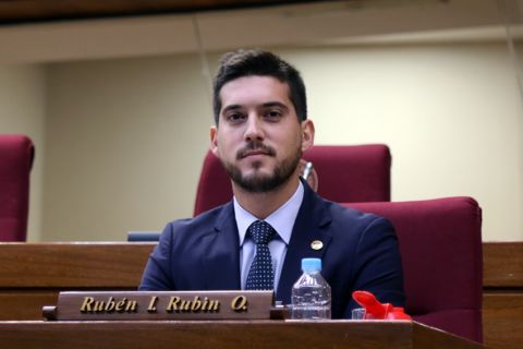 Piden informe sobre provisión de equipamientos que garantizan operativos de la Policía Nacional