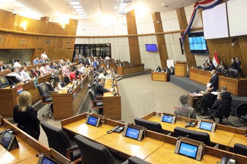 Energía para el Pueblo: Proyecto de ley establece una nueva tarifa social para usuarios de la Ande