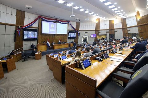 Solicitud de pérdida de investidura para 31 diputados fue derivada al archivo