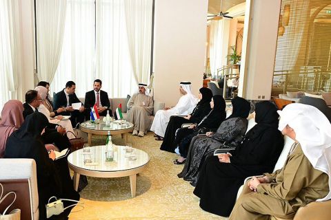 Dip Raul Latorre - Emiratos Arabes 02 850.jpg