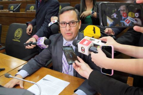 Dip. Pastor Vera Bejarano 01.jpeg