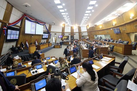 Media sanción para incentivar difusión de mensajes en forma de anuncios en medios masivos de comunicación
