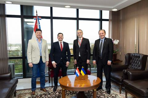 Embajador ucraniano realizó una visita de cortesía a la Cámara de Diputados