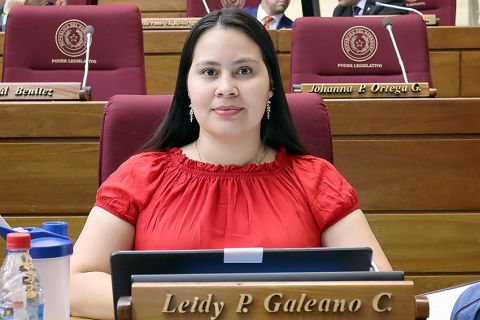 Sellan respaldo al programa de fortalecimiento de comisiones vecinales y a un evento de recaudación de los bomberos voluntarios