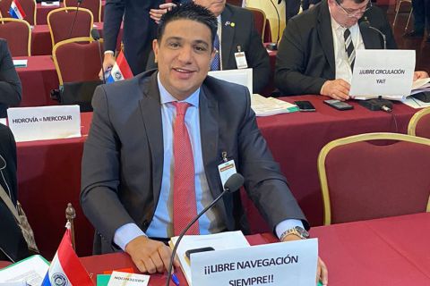 Diputado Hugo Meza ratifica posición de libre navegabilidad en la Hidrovía