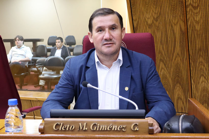 Presidente de Diputados ratifica compromiso con la educación durante jornada gubernamental en Cordillera