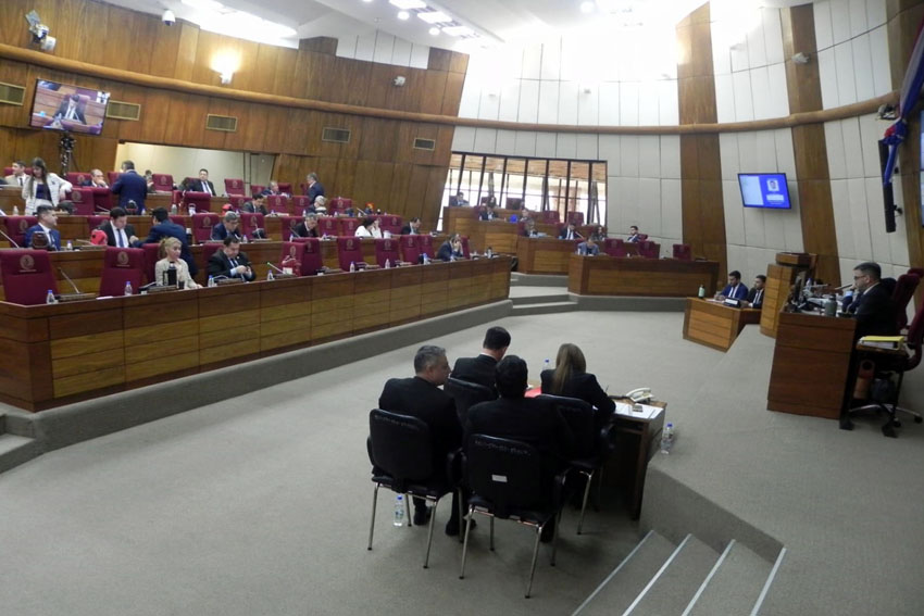 Presidente de Diputados ratifica compromiso con la educación durante jornada gubernamental en Cordillera