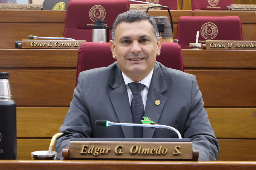 Presidente de Diputados ratifica compromiso con la educación durante jornada gubernamental en Cordillera