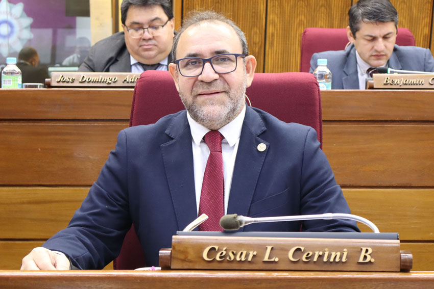 Presidente de Diputados ratifica compromiso con la educación durante jornada gubernamental en Cordillera