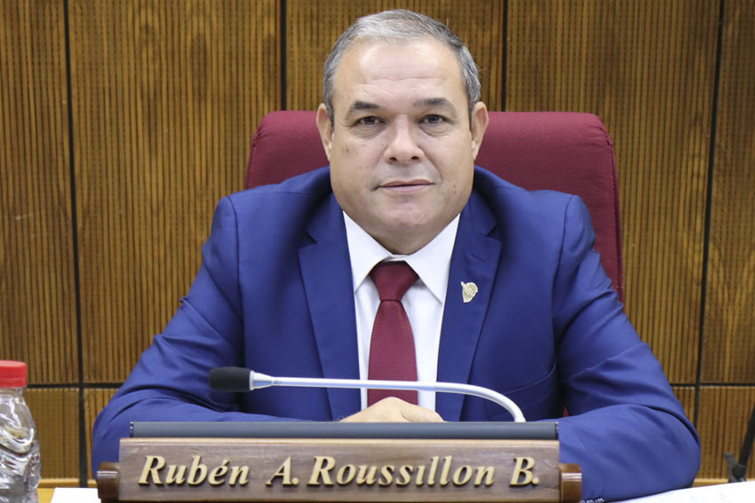 Presidente de Diputados ratifica compromiso con la educación durante jornada gubernamental en Cordillera