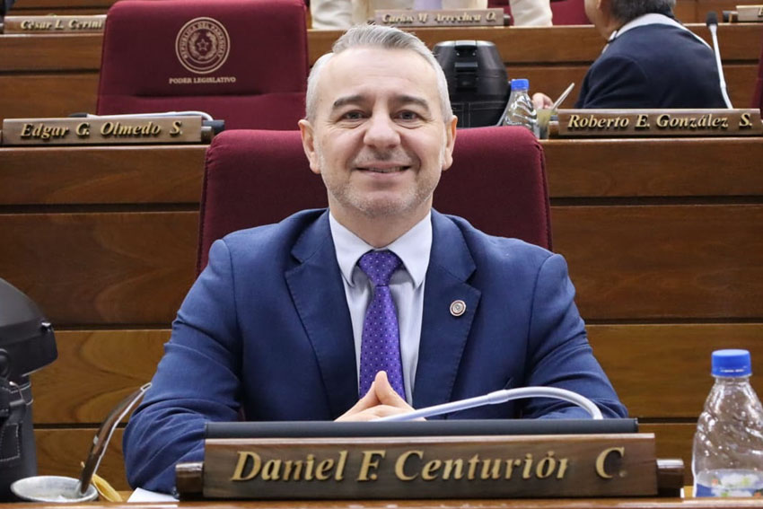 Presidente de Diputados ratifica compromiso con la educación durante jornada gubernamental en Cordillera