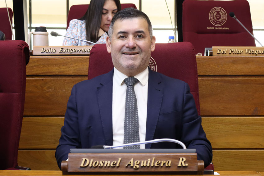 Presidente de Diputados ratifica compromiso con la educación durante jornada gubernamental en Cordillera