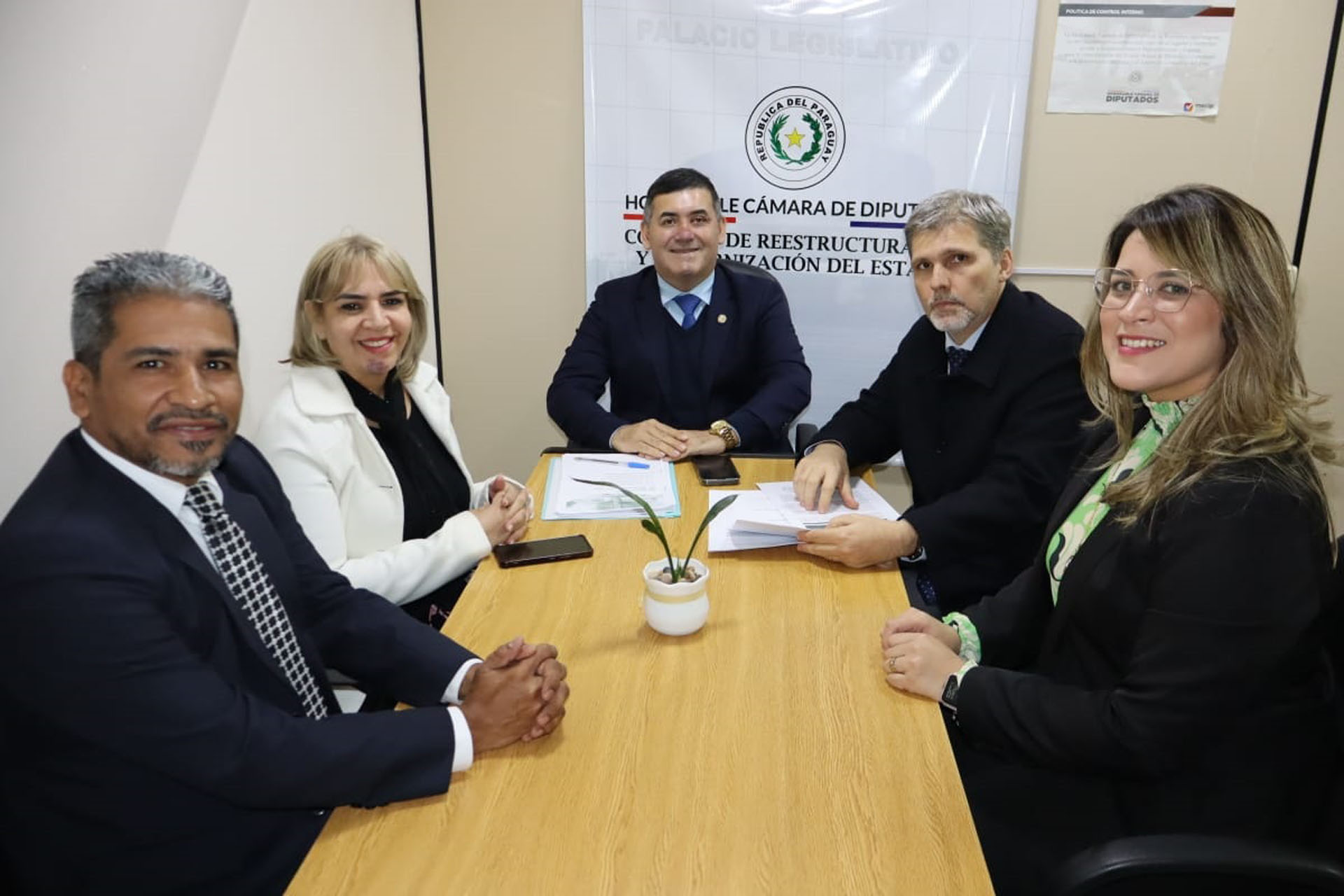 Presidente de Diputados ratifica compromiso con la educación durante jornada gubernamental en Cordillera