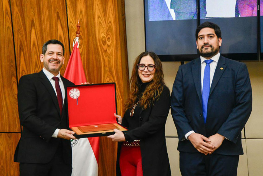 Presidente de Diputados ratifica compromiso con la educación durante jornada gubernamental en Cordillera