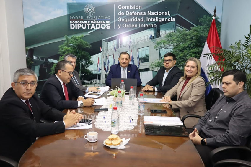 Presidente de Diputados ratifica compromiso con la educación durante jornada gubernamental en Cordillera