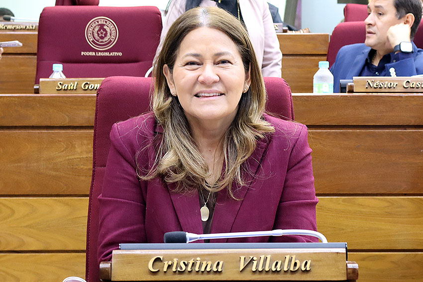 Presidente de Diputados ratifica compromiso con la educación durante jornada gubernamental en Cordillera