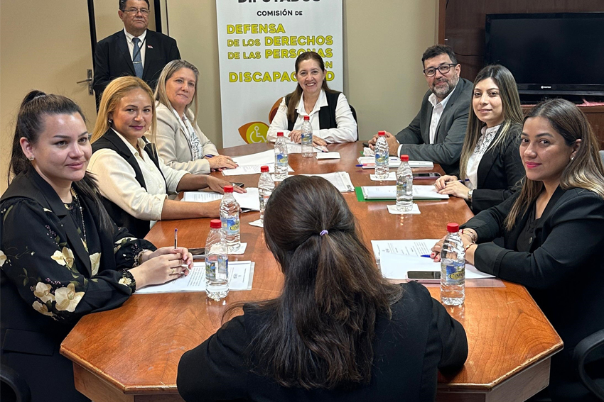 Presidente de Diputados ratifica compromiso con la educación durante jornada gubernamental en Cordillera