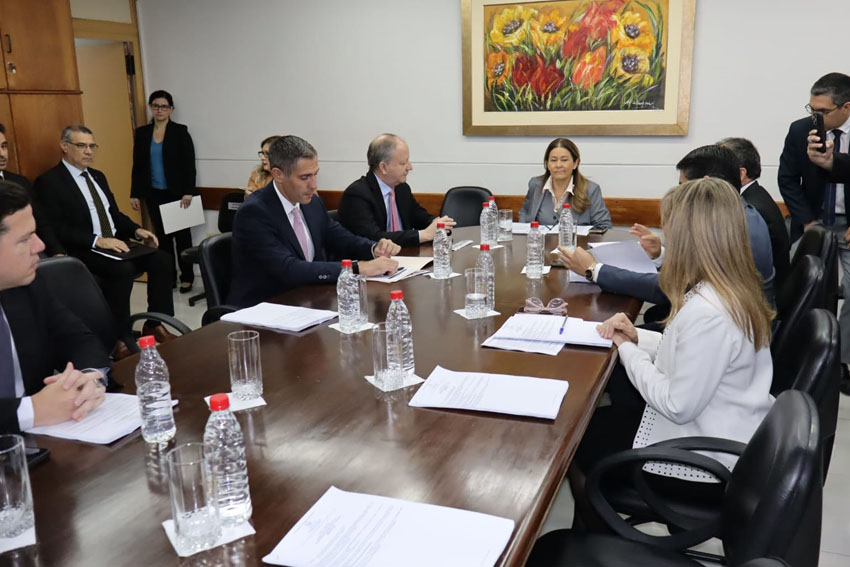 Presidente de Diputados ratifica compromiso con la educación durante jornada gubernamental en Cordillera