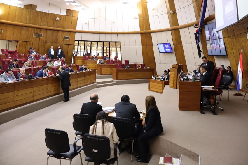 Presidente de Diputados ratifica compromiso con la educación durante jornada gubernamental en Cordillera