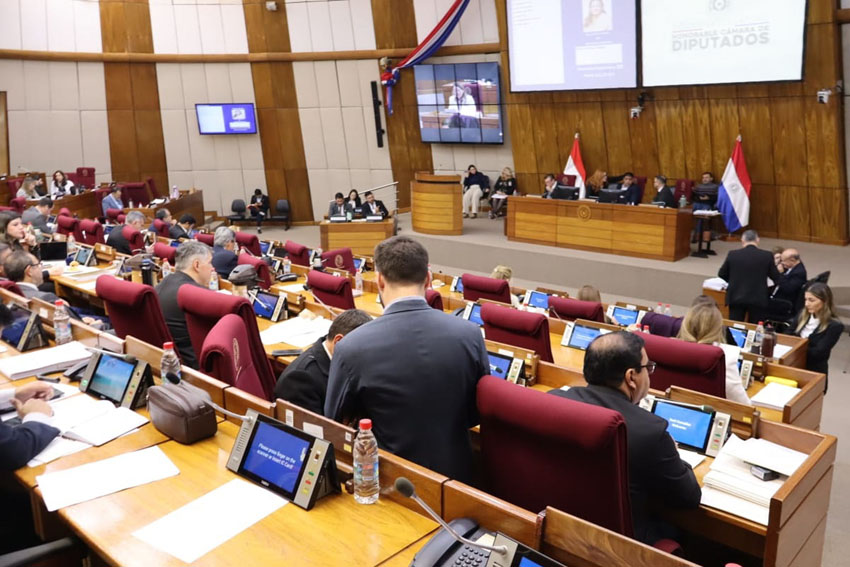 Presidente de Diputados ratifica compromiso con la educación durante jornada gubernamental en Cordillera