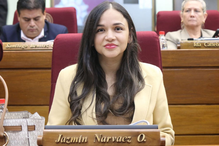 Presidente de Diputados ratifica compromiso con la educación durante jornada gubernamental en Cordillera