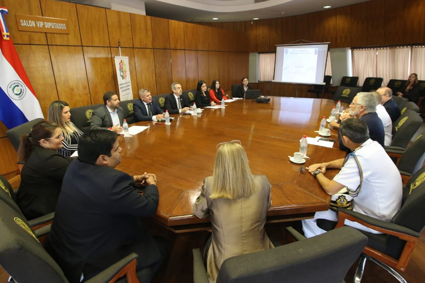 Presidente de Diputados ratifica compromiso con la educación durante jornada gubernamental en Cordillera
