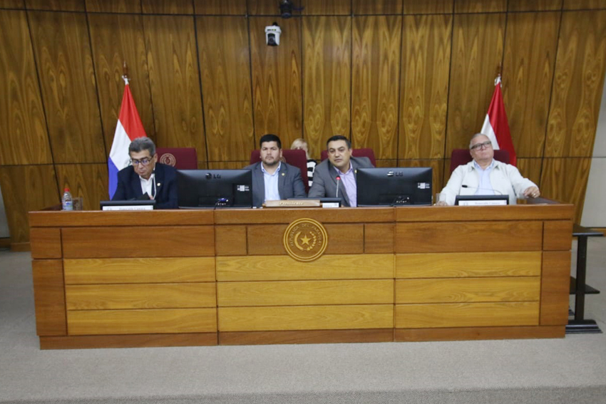 Presidente de Diputados ratifica compromiso con la educación durante jornada gubernamental en Cordillera