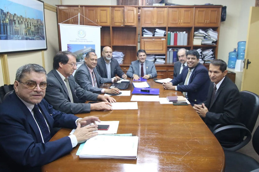 Presidente de Diputados ratifica compromiso con la educación durante jornada gubernamental en Cordillera