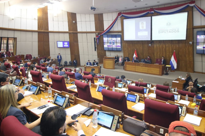 Presidente de Diputados ratifica compromiso con la educación durante jornada gubernamental en Cordillera