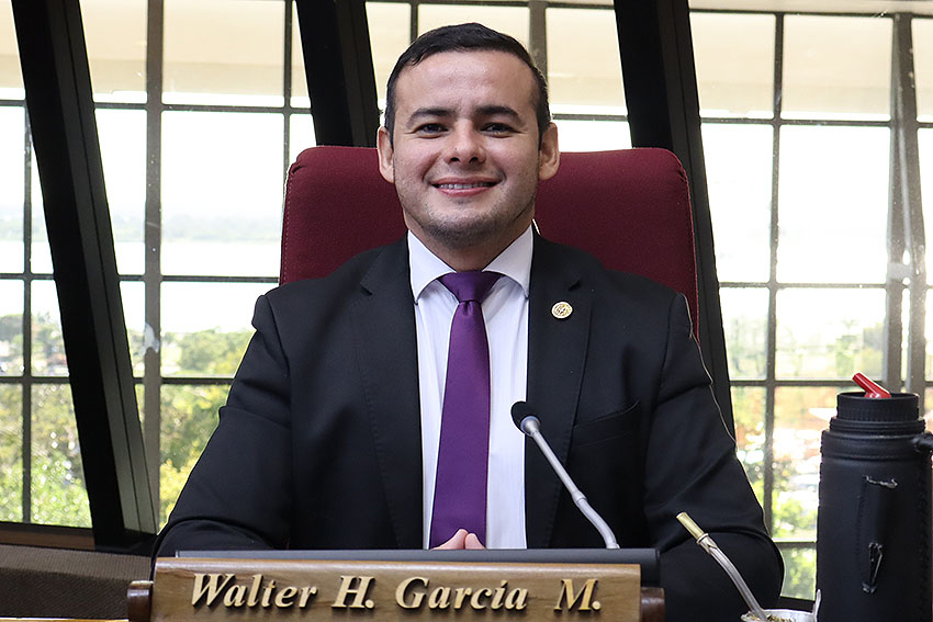 Presidente de Diputados ratifica compromiso con la educación durante jornada gubernamental en Cordillera