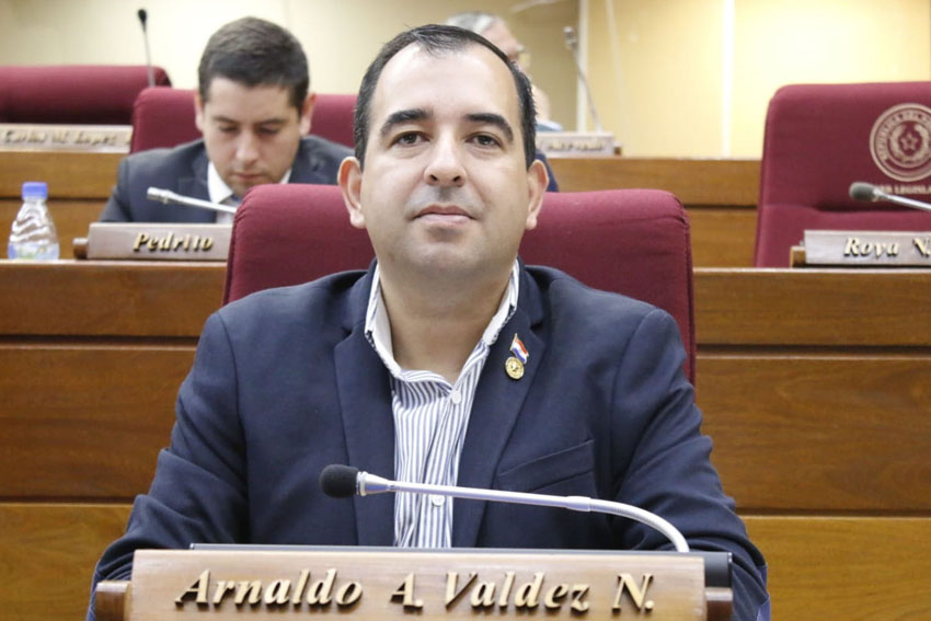 Presidente de Diputados ratifica compromiso con la educación durante jornada gubernamental en Cordillera