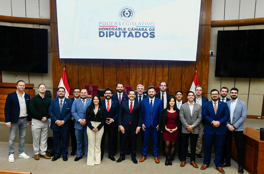 Presidente de Diputados ratifica compromiso con la educación durante jornada gubernamental en Cordillera