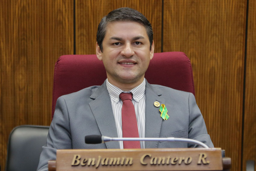 Presidente de Diputados ratifica compromiso con la educación durante jornada gubernamental en Cordillera