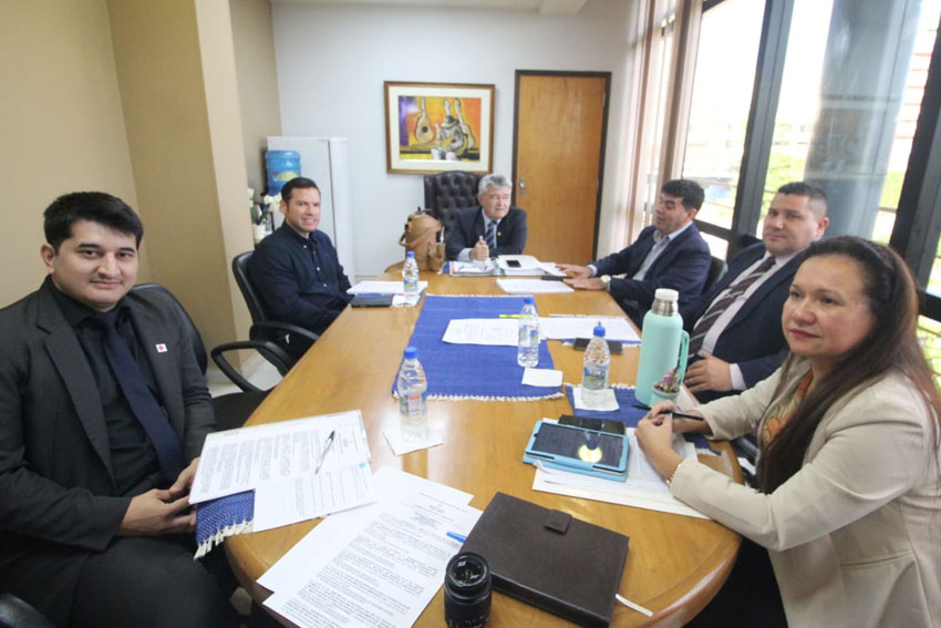 Presidente de Diputados ratifica compromiso con la educación durante jornada gubernamental en Cordillera