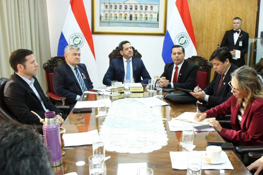 Presidente de Diputados ratifica compromiso con la educación durante jornada gubernamental en Cordillera