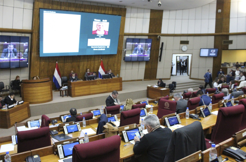 Presidente de Diputados ratifica compromiso con la educación durante jornada gubernamental en Cordillera