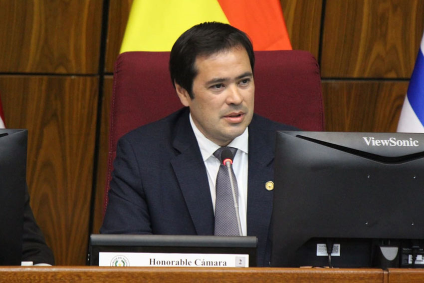 Presidente de Diputados ratifica compromiso con la educación durante jornada gubernamental en Cordillera