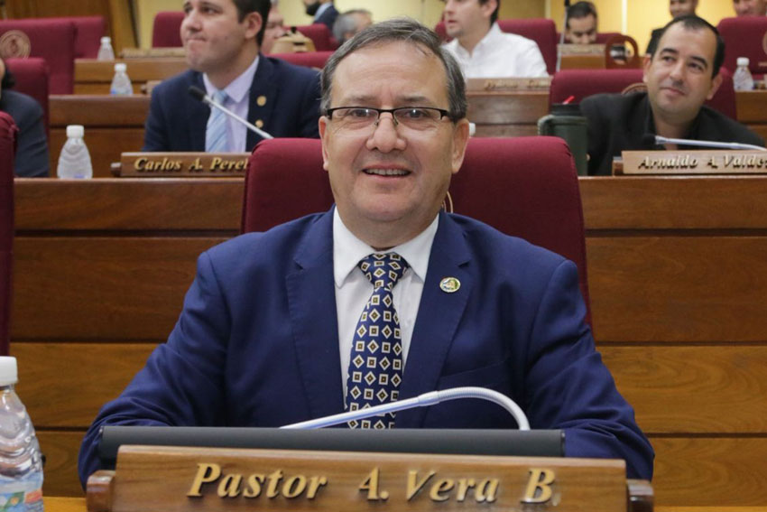 Presidente de Diputados ratifica compromiso con la educación durante jornada gubernamental en Cordillera