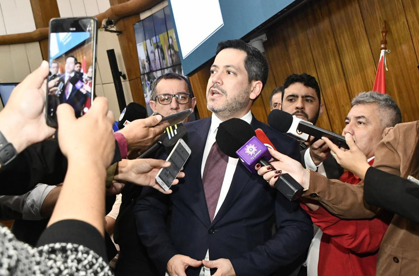 Presidente de Diputados ratifica compromiso con la educación durante jornada gubernamental en Cordillera