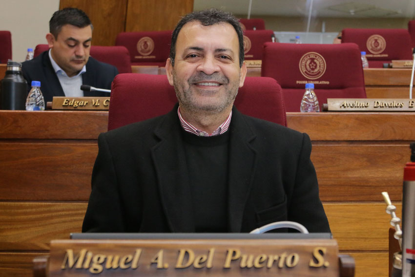 Presidente de Diputados ratifica compromiso con la educación durante jornada gubernamental en Cordillera
