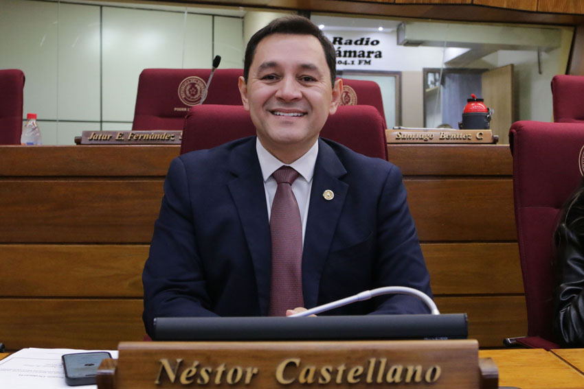 Presidente de Diputados ratifica compromiso con la educación durante jornada gubernamental en Cordillera